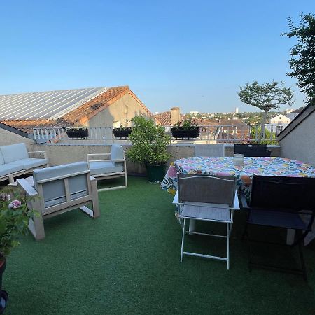 Grand Appartement Hypercentre Avec Terrasse Et Parking Poitiers Exteriér fotografie